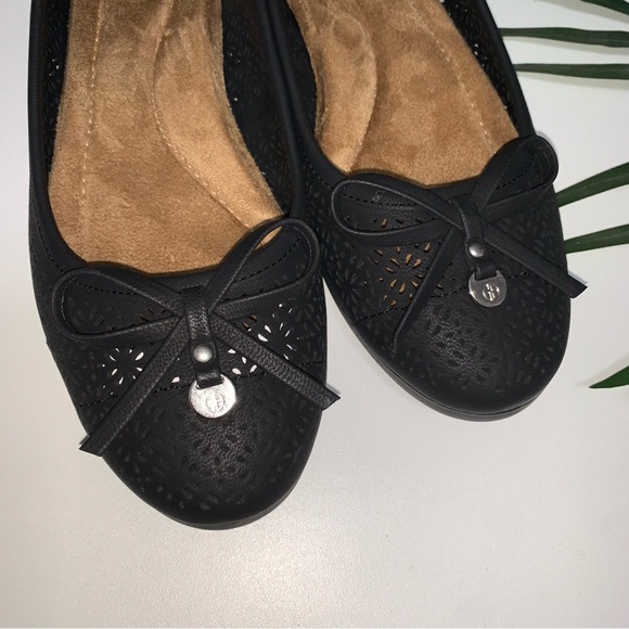 GIANI BERNINI Odeysa slip on black flats size 7.5 - Picture 4 of 9